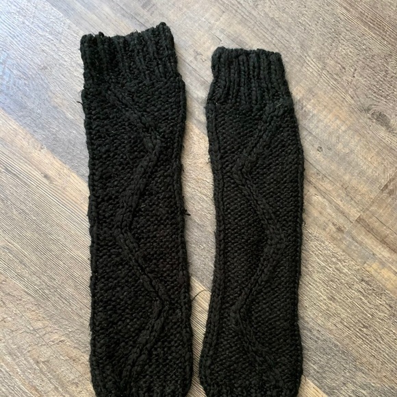 Accessories - Women’s knit black leg warmers